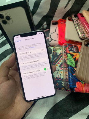 iPhone 11 Pro 64GB (Factory Unlocked)
