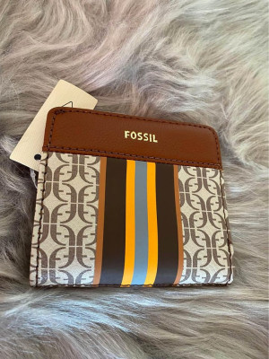 Fossil card holder