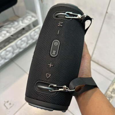 Jbl xtreme bluetooth speaker brandnew