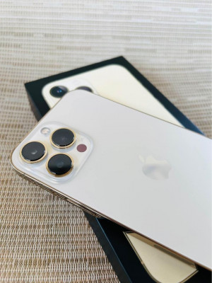 Iphone 13 pro max Gold