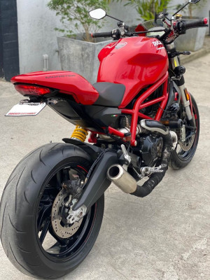 2019 Ducati monster