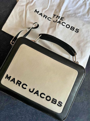 Marc Jacobs The Box Bag