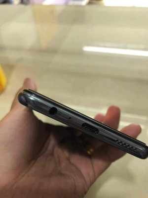 Vivo V21E 128gb 8gb ram