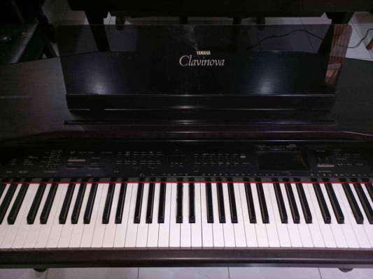 YAMAHA CLAVINOVA CVP55 DIGITAL PIANO
