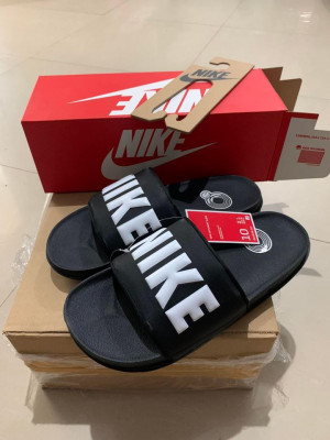 NIKE MENS OFFCOURT SLIDES