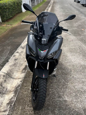 2022 Aprilia sr gt 200