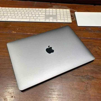Macbook pro M1 13 inch 2020