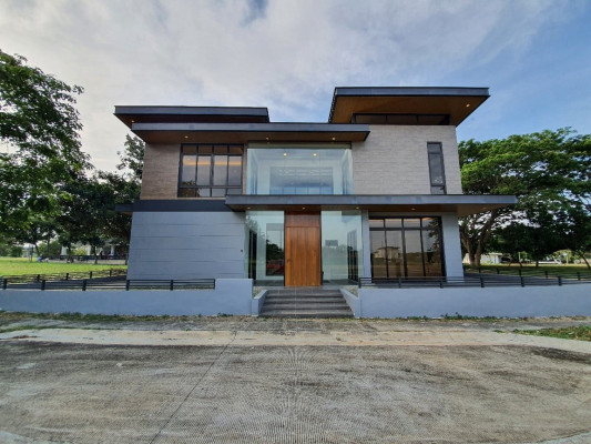 Brand New House and Lot in Treveia, Nuvali, Laguna
