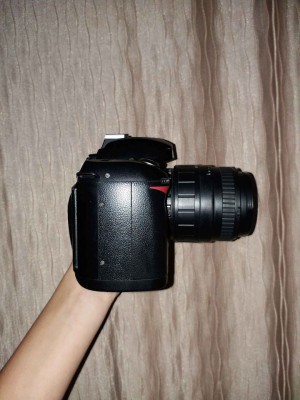 DSLR Nikon D70s Camera