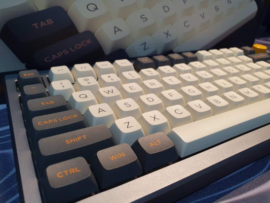 Akko Carbon Retro ASA Low Profile Keycaps