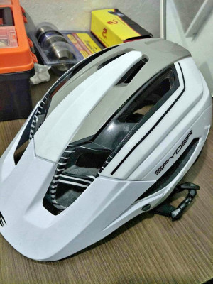 Spyder Bike helmet