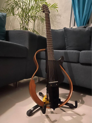 Yamaha SLG200S (silent Guitar)