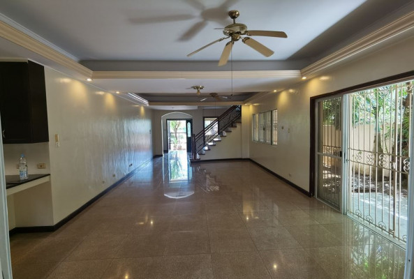 Brentville Residence for Sale