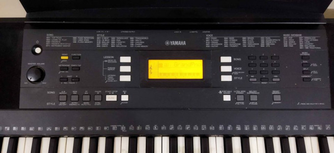 YAMAHA PSR343