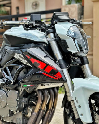 Benelli tnt 600i 2022