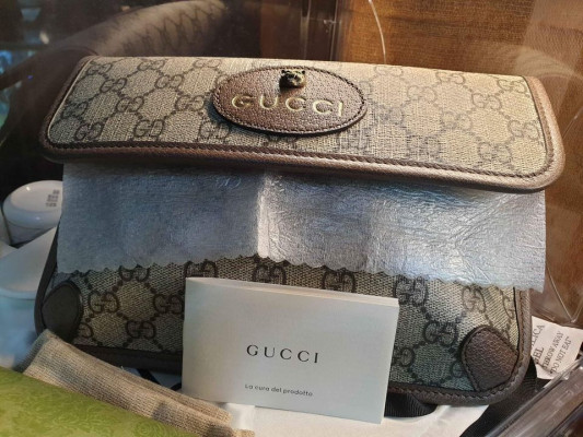 Gucci GG supreme neo vintage belt bag