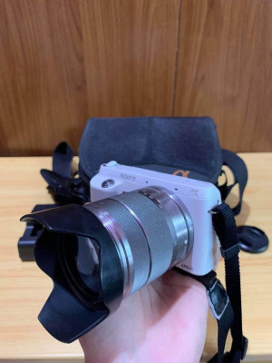 Sony Nex-F3 (Mirrorless Camera)