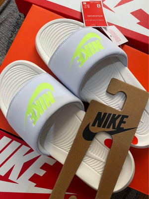 Nike Victori Slides Women