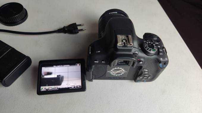 Canon 750D complete set