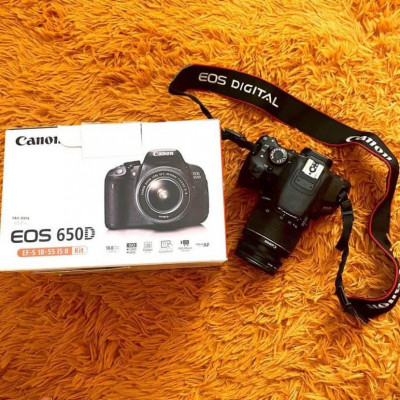 CANON DSLR 650D