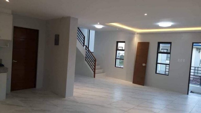 House and Lot - Sta. Rosa, Laguna