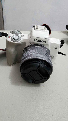 Canon EOS M50 Mirror Less