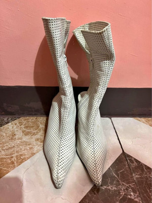 Pinky & Dianne boots