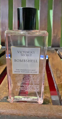 Original 100%VS Bombshell Perfume