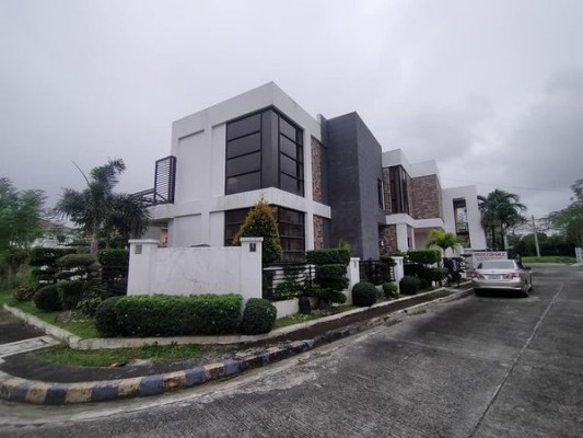 House and Lot - Binan City, Laguna