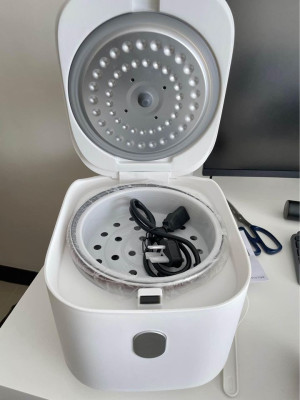 Brand New Aesthetic Rice Cooker & Steamer
