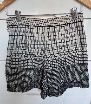 Zara Basic Tweed High Waist Shorts Medium 27-28”