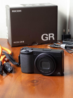 Ricoh GRIII