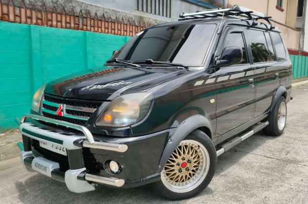 2016 Mitsubishi adventure