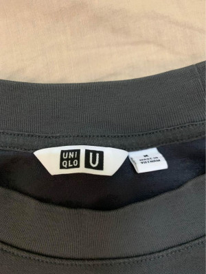 Uniqlo SHirt