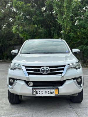 Toyota Fortuner V Variant 2017 model Top of the line