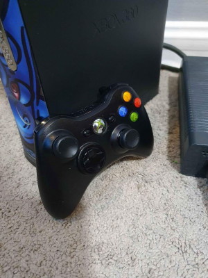 Xbox 360 with 25 games