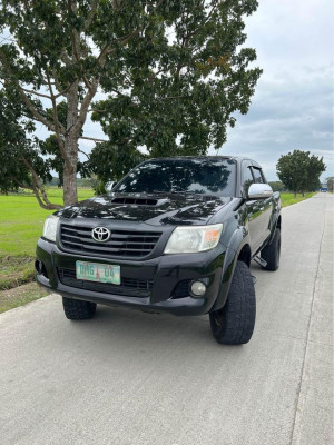 FOR SALE TOYOTA HILUX G 4x4 2012automatic transmition