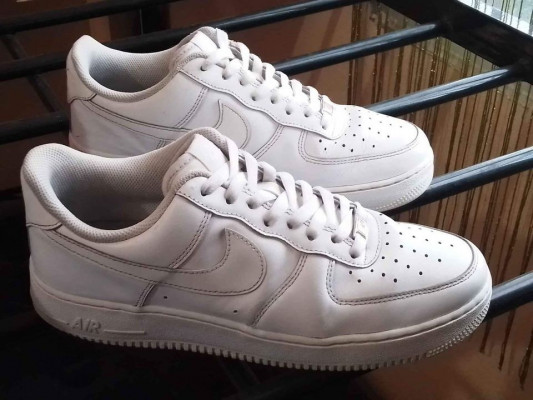 Nike Air Force 1 size 9
