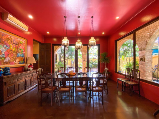 Beautiful Filipino Mediterranean Villa with Sustainable Green Architecture ⠀