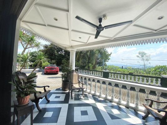 Endless Colonial Style House and Lot for Sale in Loyola Grand Villas