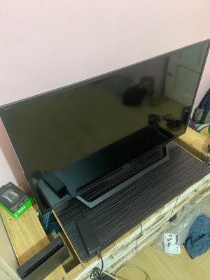 40" Sony Bravia Smart TV (Price Negotiable) (Used)