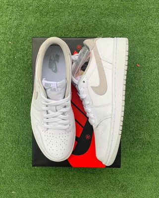 Air Jordan 1 Low Neutral Grey