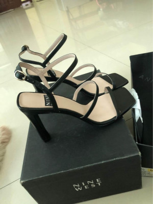 Nine west Gabelle black
