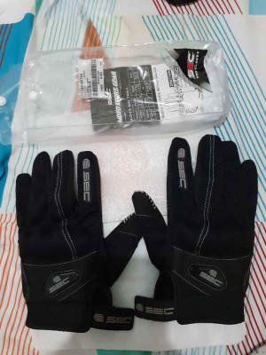 Sec and moto centric gloves for sale
