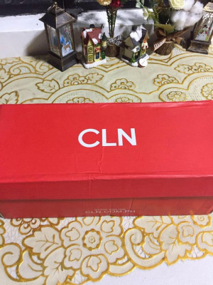 CLN shoes Brand new size 6