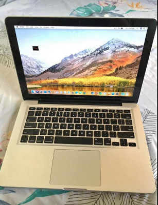 Macbook Pro i5 8gb ram 1TB HDD
