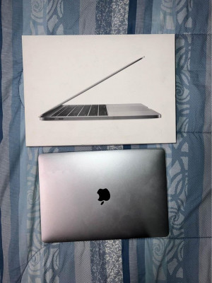 Macbook Pro 13 2017 8/128