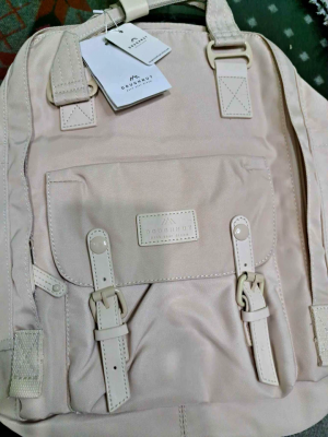 Doughnut Macaroon Backpack in Khaki