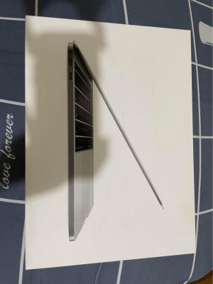 MACBOOK PRO (2017) 13.3 INCH FOR SALE
