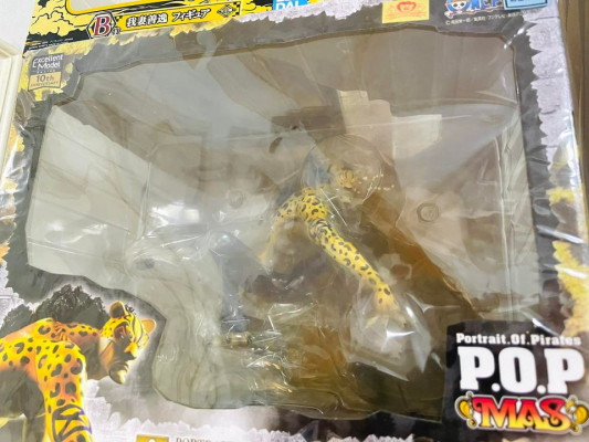 RARE Portrait of Pirates